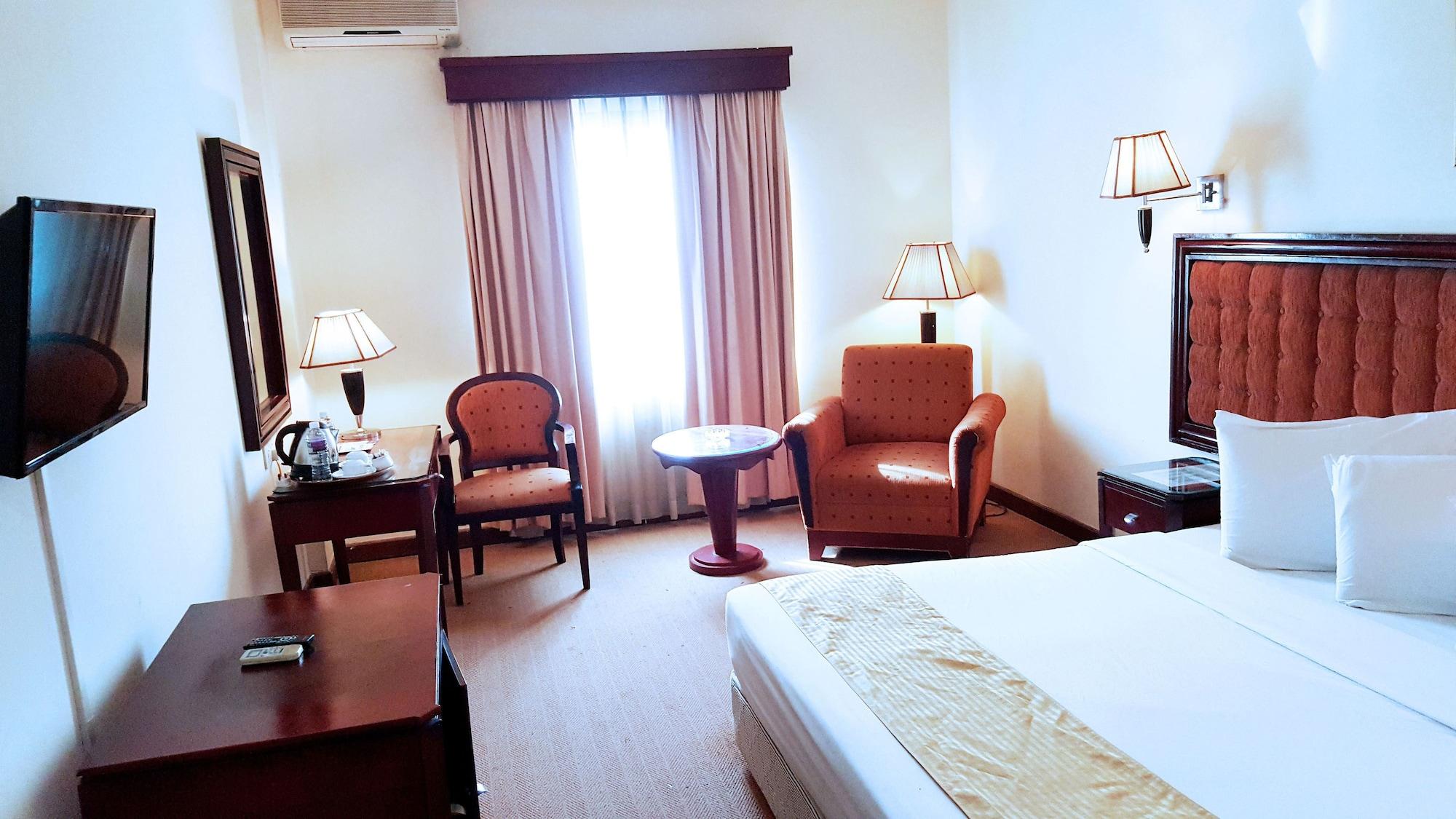 Harbourbay Amir Hotel Batam Экстерьер фото