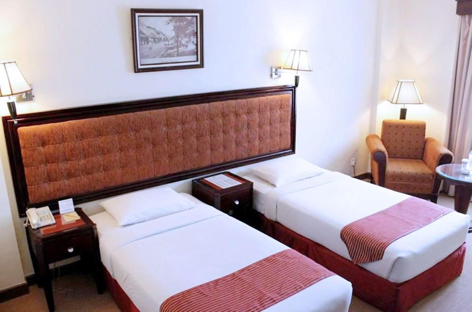 Harbourbay Amir Hotel Batam Экстерьер фото