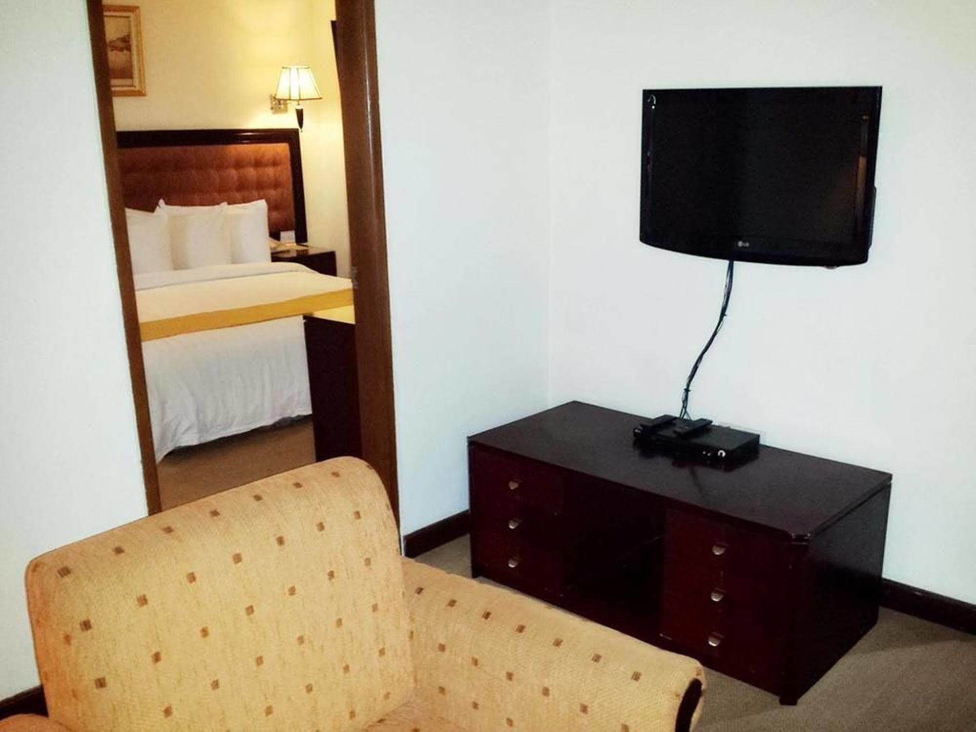Harbourbay Amir Hotel Batam Экстерьер фото